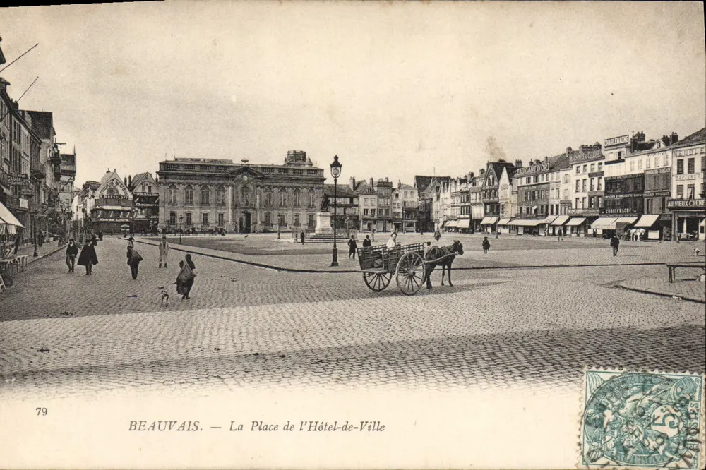 Beauvais — La Place de l'Hôtel-de-Ville — Verlag unbekannt, Nr. 79 - Vorderseite