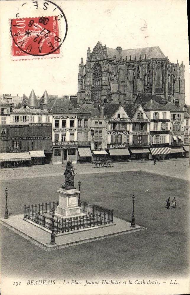 Beauvais - A Place Jeanne-Hachette e a Catedral — LL. - Frente