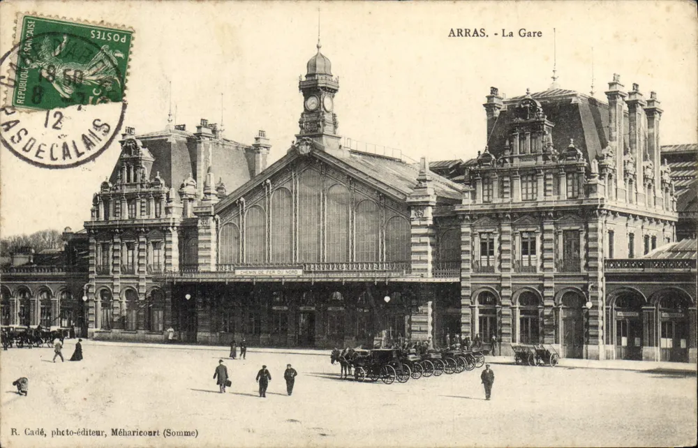 Arras — A Estação — Chemin de Fer du Nord — R. Cadé, fotógrafo-editor, Méharicourt (Somme) - Frente