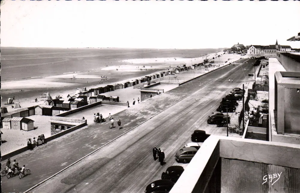 Berck-Plage (Pas-de-Calais) — A Esplanada e a Praia Norte — Edições GABY - Frente