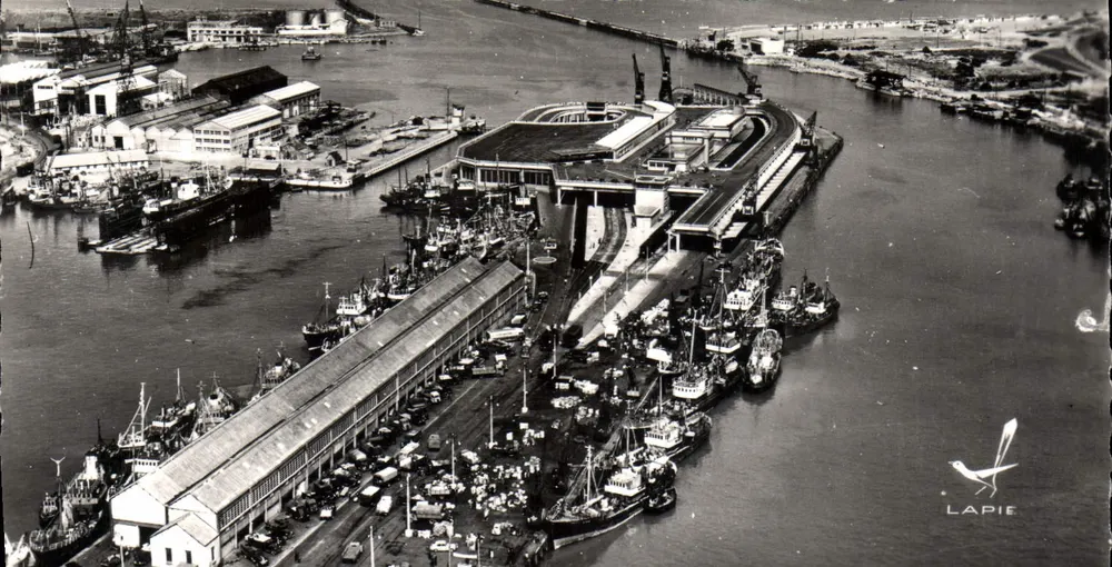 Der Hafen von Boulogne — Pas-de-Calais — Verlag LAPIE - Vorderseite