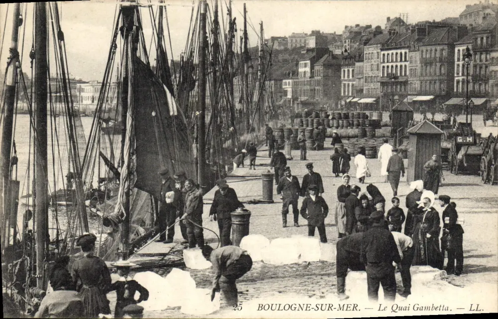 Boulogne-sur-Mer — Quai Gambetta — LL. - Vorderseite