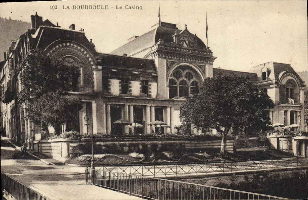 La Bourboule - O Casino — editor CPAdeCollection, n° 102 - Frente