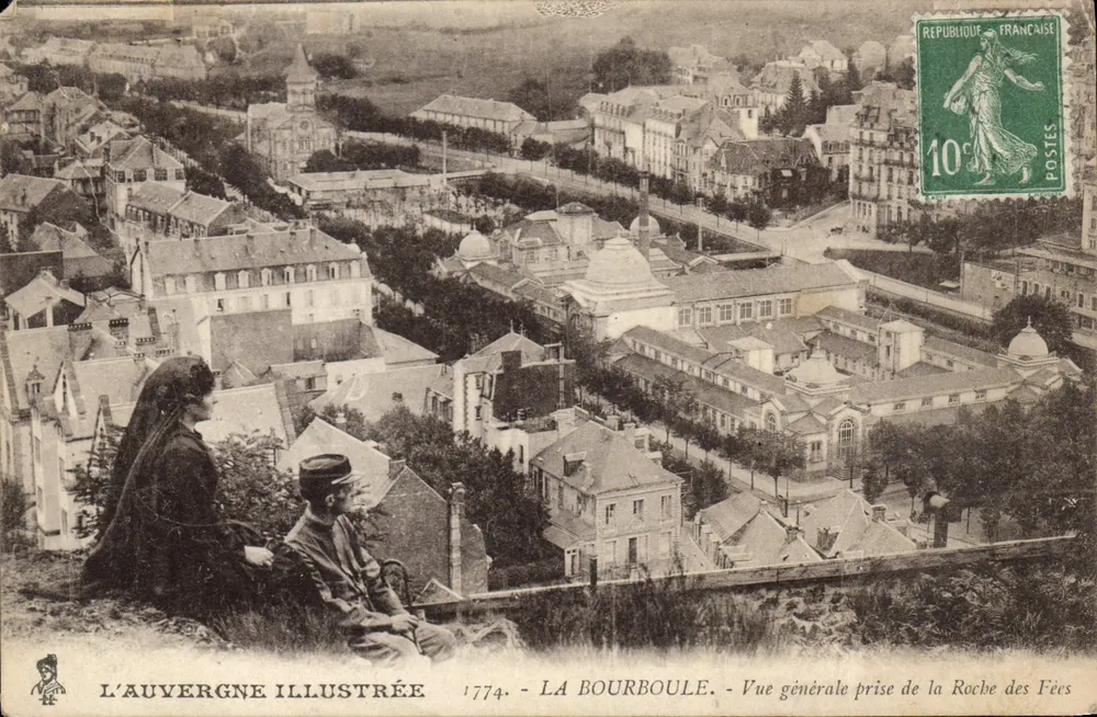 La Bourboule — Allgemeiner Blick von der Roche des Fées — L'Auvergne Illustrée, n°1774 - Vorderseite