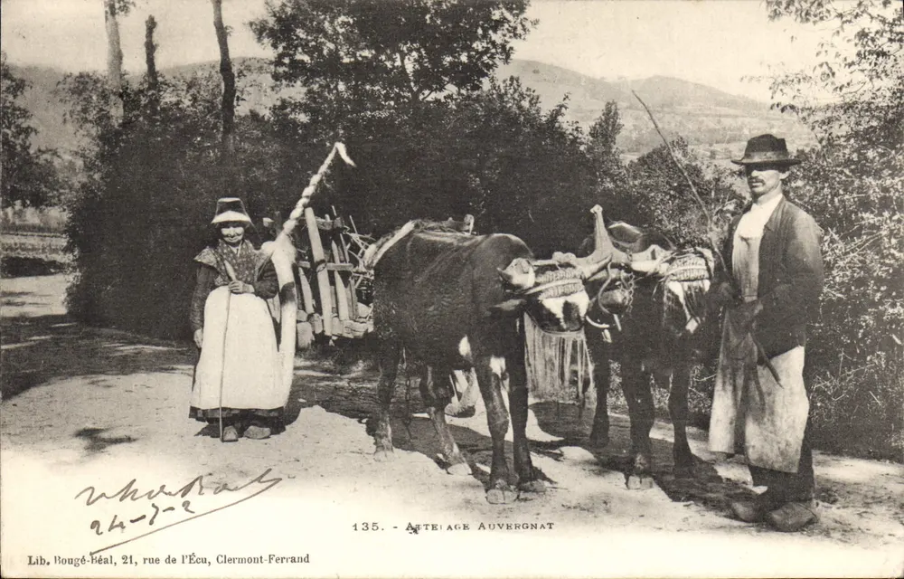 Atrelado Auvergnat — 135 — Lib. Bougé-Béal, 21 rue de l'Écu, Clermont-Ferrand - Frente
