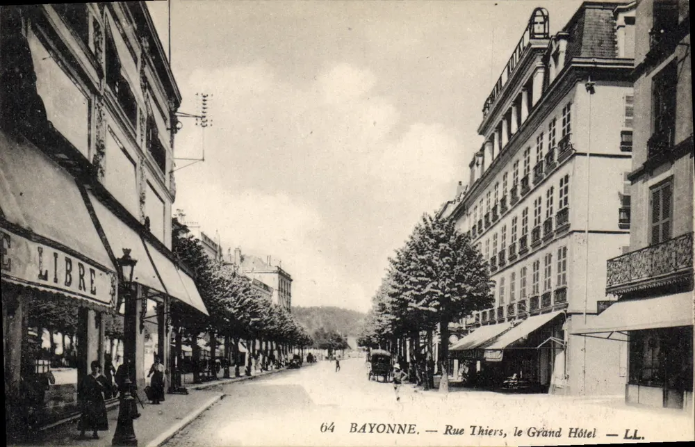 Bayonne — Rue Thiers, das Grand Hotel — LL. - Vorderseite