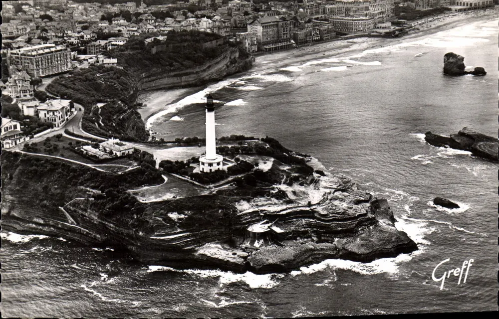 Biarritz — Luftbild des Leuchtturms, der Grande Plage und des Casinos — Greff - Vorderseite