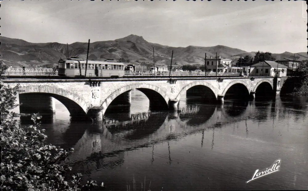 Internationaler Brücke in Hendaye — Grenze Frankreich-Spanien — L. Laviolle - Vorderseite