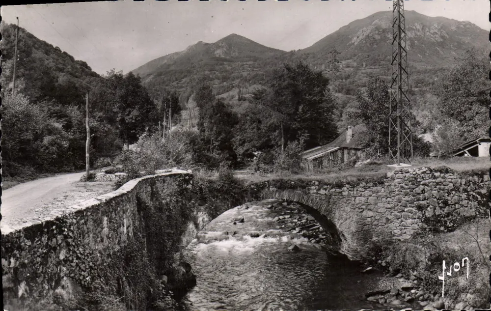Argelès-Gazost (Höhe Pyrenäen) — Alte Brücke über den Gave — Französische Kunstausgaben - Vorderseite