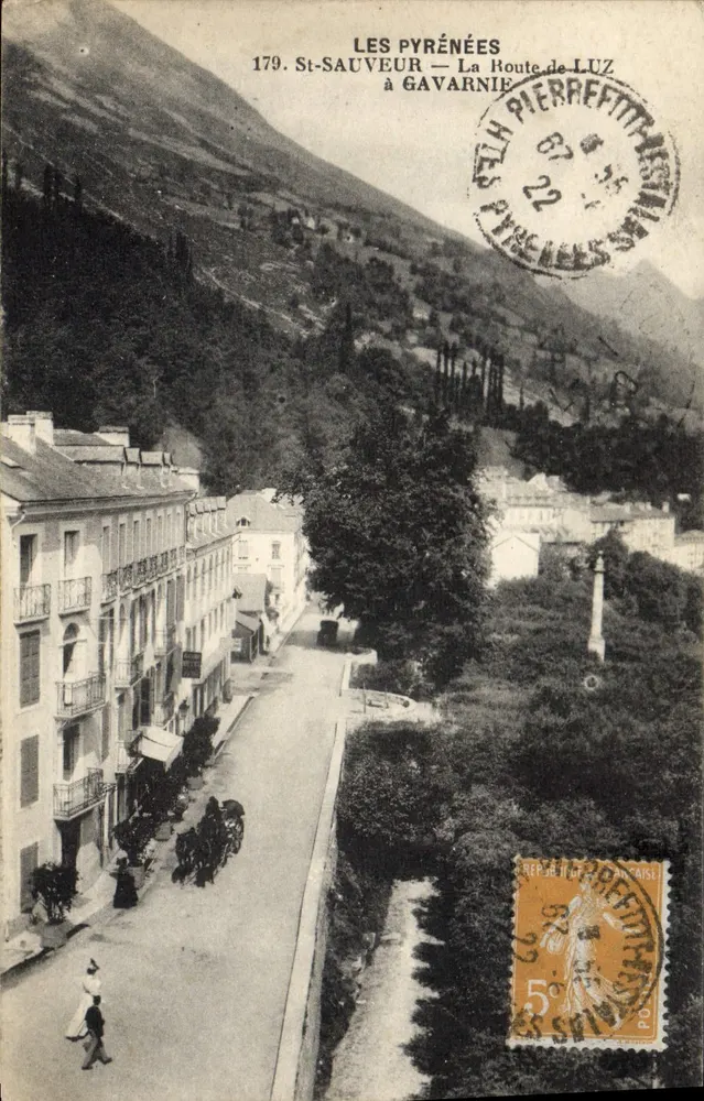 St-Sauveur bei Gavarnie — Die Straße nach Luz — Verlag: Les Pyrénées, n°179 - Vorderseite