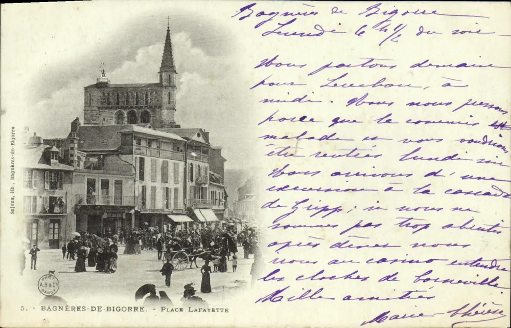 Bagnères-de-Bigorre — Praça Lafayette — Sajous & AB&C - Frente
