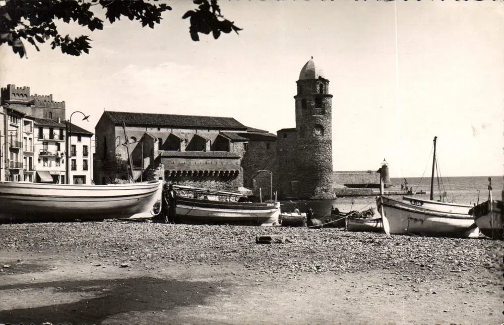Collioure (P.-O.) — A Igreja e barcos de pesca — Editor desconhecido, número de série não visível - Frente