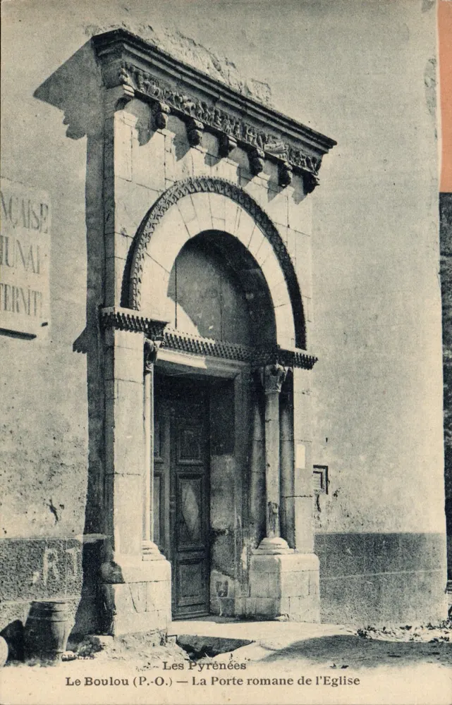 Le Boulou (P.-O.) — Die romanische Kirchtür — Die Pyrenäen - Vorderseite