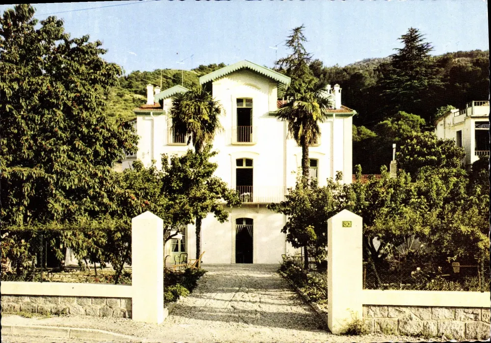 Villa Marie Anne — 30, Avenue de la Rivière — Ganz möbliert — Herr und Frau J. COINTRELLE - Vorderseite