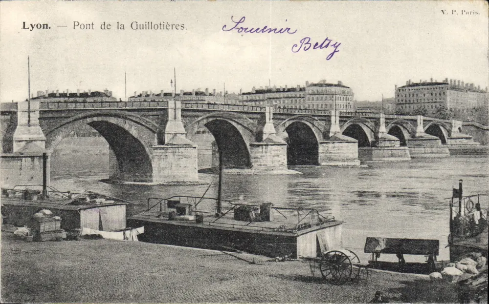 Lyon — Ponte da Guillotières — V. P. Paris - Frente