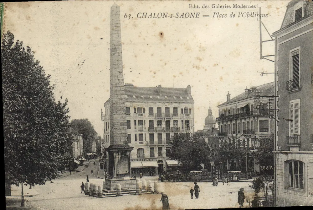 Chalon-sur-Saône — Place de l'Obélisque — Edit. das Galerias Modernas, n° 63 - Frente