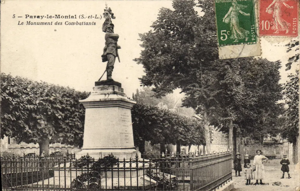 Paray-le-Monial (S.-et-L.) — O Monumento dos Combatentes — editor desconhecido, n°5 - Frente
