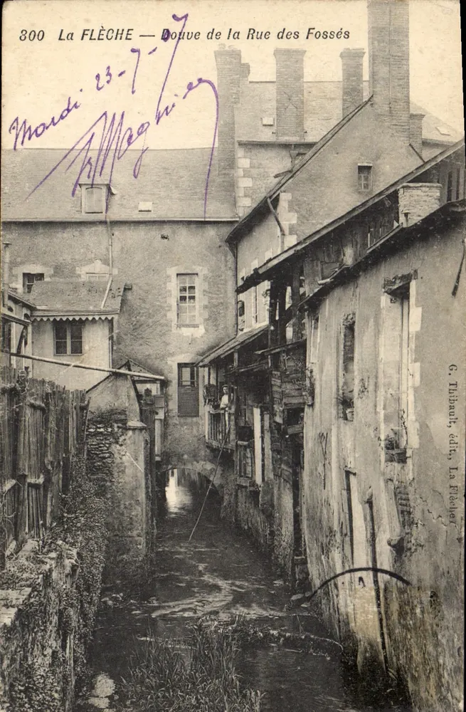 La FLÈCHE — Douve da Rue des Fossés — E. Tilibault, editor, La Flèche - Frente