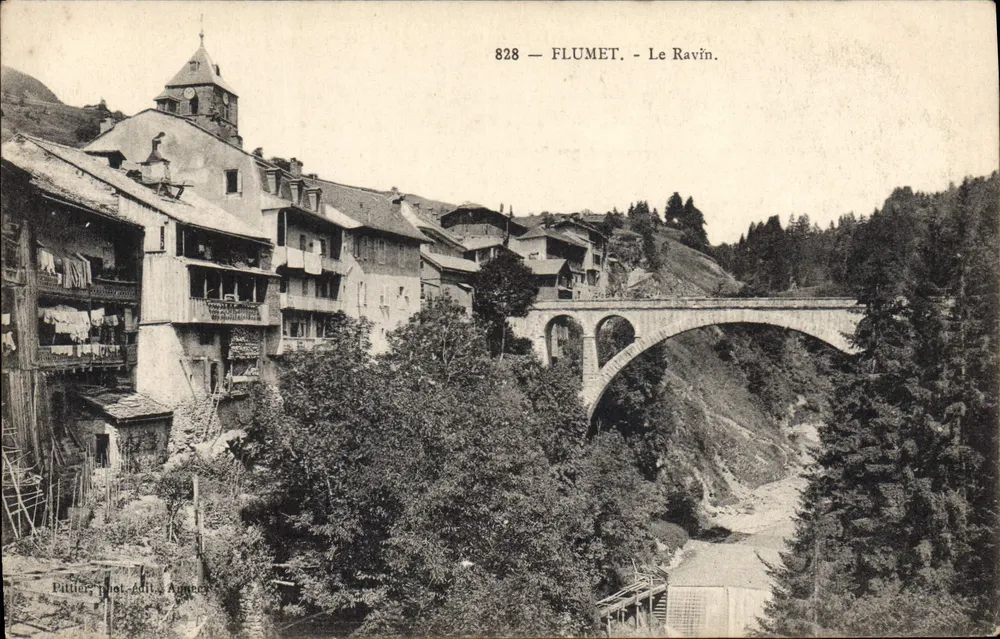 Flumet - O Ravin — vista do ponte e do vilarejo — editor Pittler, n° 828 - Frente