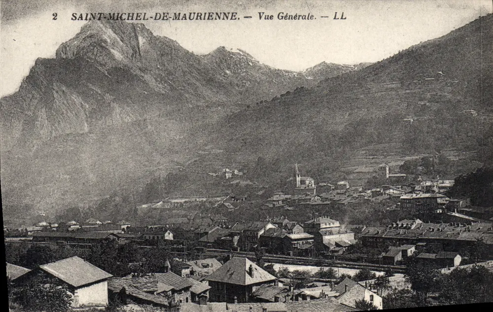 Saint-Michel-de-Maurienne — Algemene uitzicht — LL - Voorkant