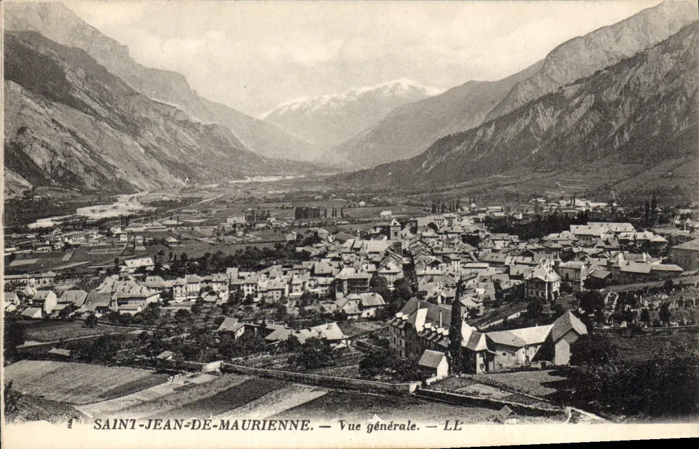 Saint-Jean-de-Maurienne — Vista geral — LL - Frente
