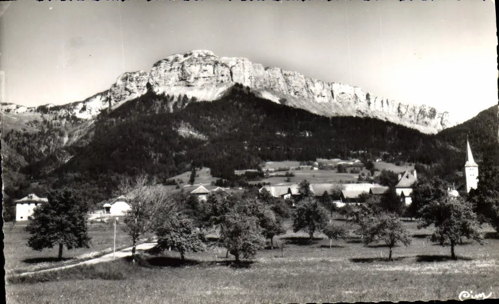 Villaz (Haute-Savoie) — Allgemeiner Blick und der Parmelan — Cim - Vorderseite