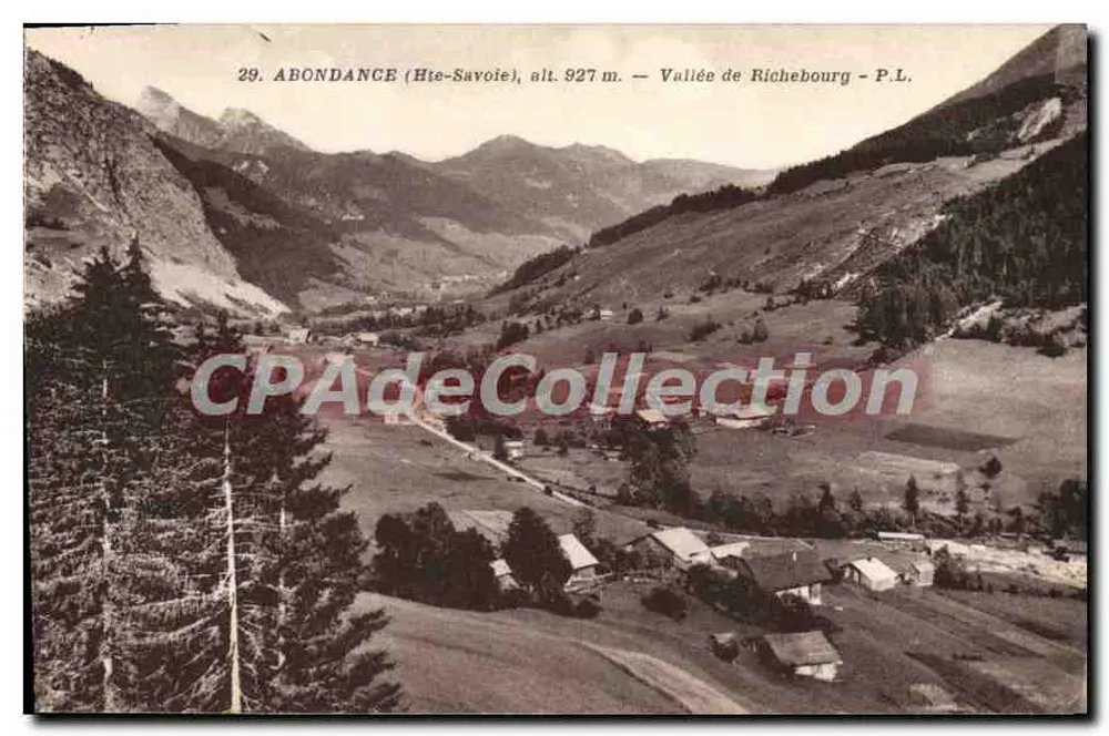Abondance (Haute-Savoie), alt. 927 m. — Vale de Richebourg — P.L. - Frente