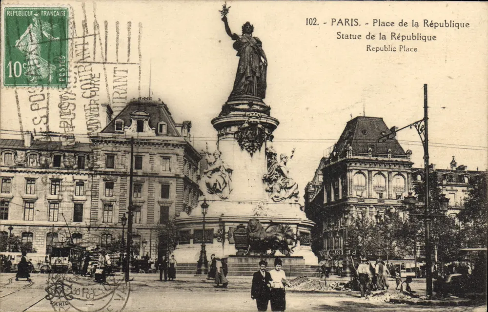 Paris - Place de la République — Statue de la République — Imp. phot. 'La Salle' n°102 - Front