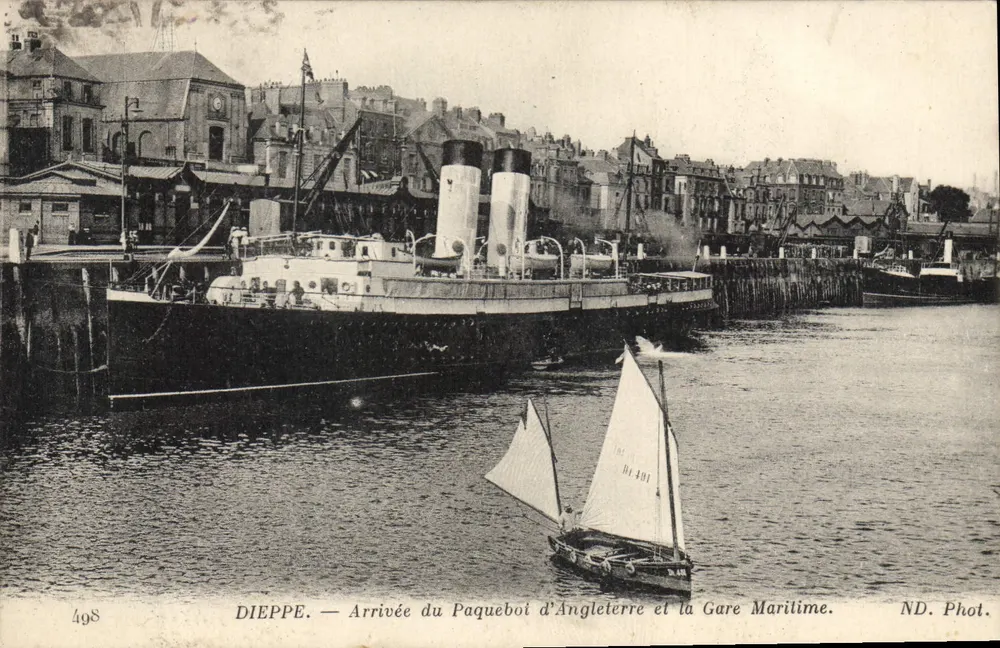 Dieppe — Ankunft des Dampfschiffes aus England und der Hafenstation — ND. Fotografie Nr. 498 - Vorderseite
