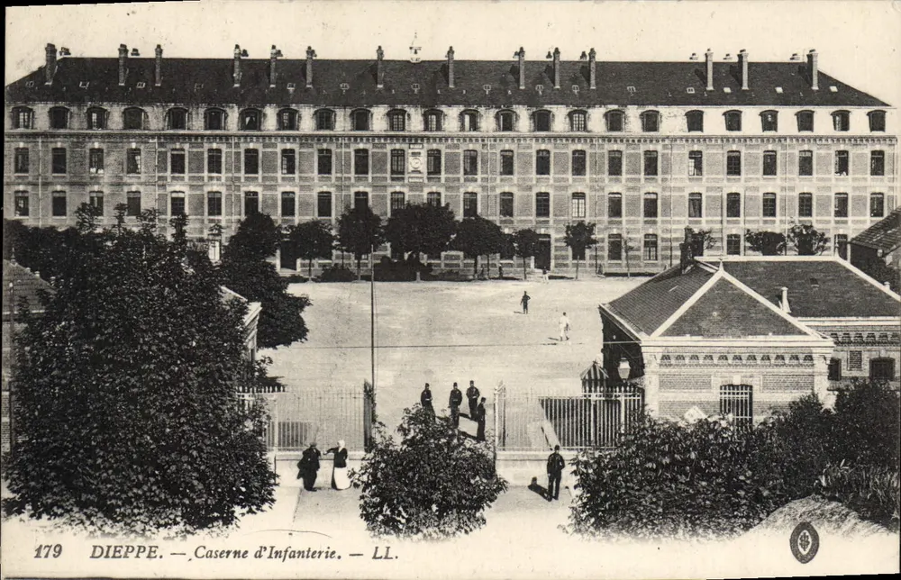 Dieppe — Casa de Infantaria — LL. n°179 - Frente