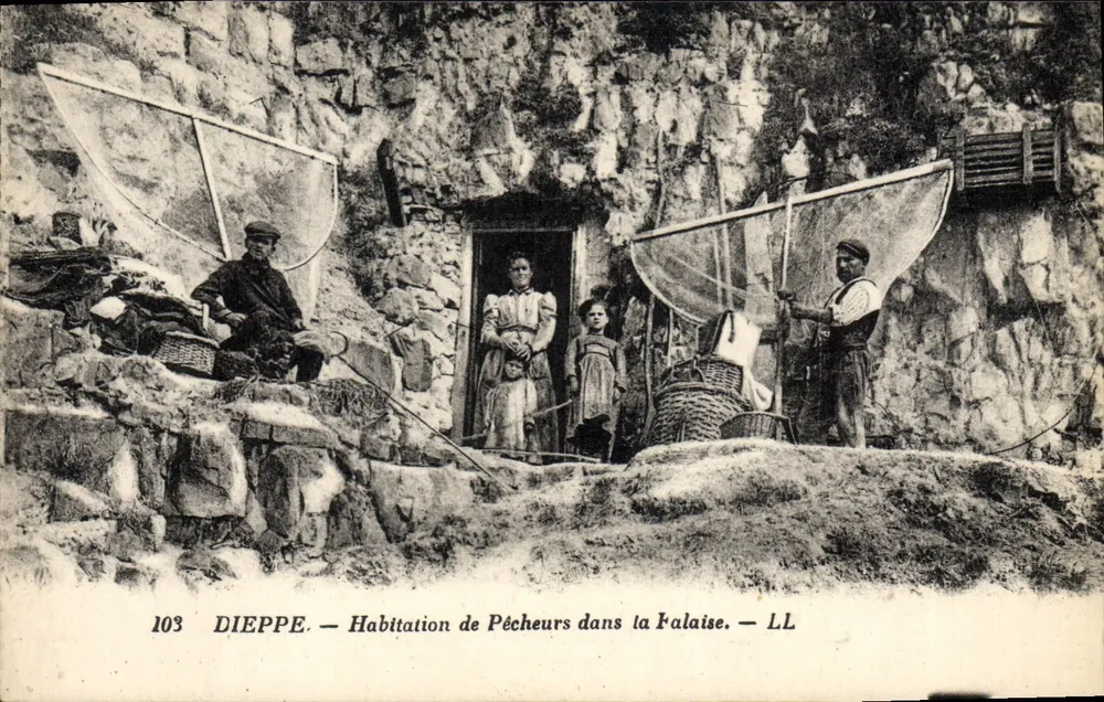 Dieppe — Wohnstätte der Fischer am Felsen — LL, n°103 - Vorderseite