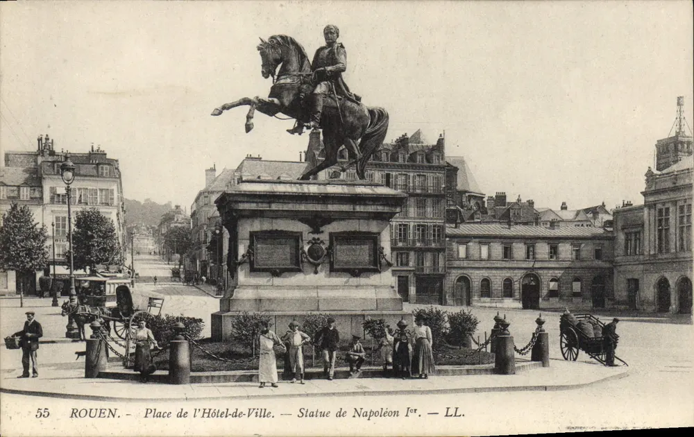 Rouen — Platz des Rathauses — Statue Napoleons I. — LL. - Vorderseite