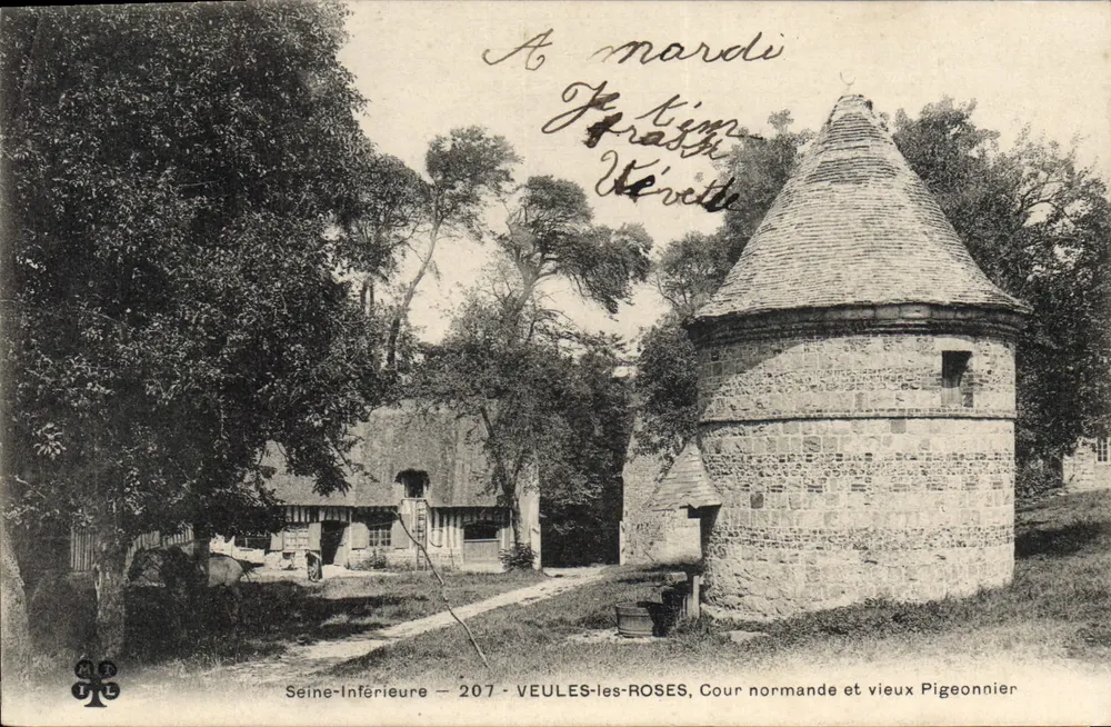 VEULES-LES-ROSES — Normannische Hofstätte und altes Taubenschlag — M. R. M. Verlag, n° 207 - Vorderseite
