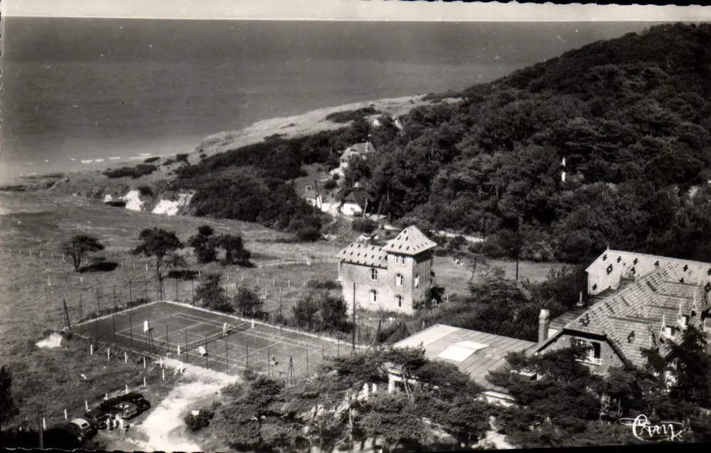 Varengeville-sur-Mer — Luftbild des Hôtels de la Terrasse — Éditions Combier - Vorderseite