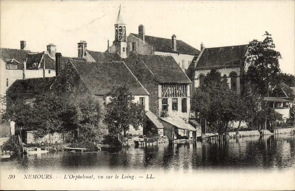 Nemours - O Orfanato, visto sobre o Loing — LL. n°30 - Frente