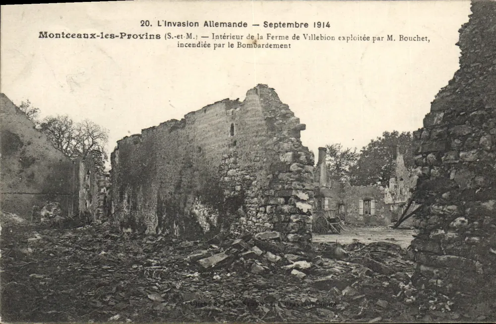 Montceaux-les-Provins — Innenansicht der von den Bomben beschädigten Farm VILLEBION — M. Bouchet, Besitzer — Antike Ansichtskarte n°20 - Vorderseite