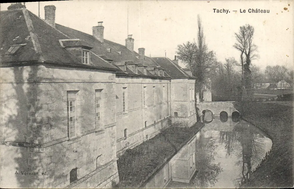 Tachy — O Castelo — A. Vernant, editor - Frente
