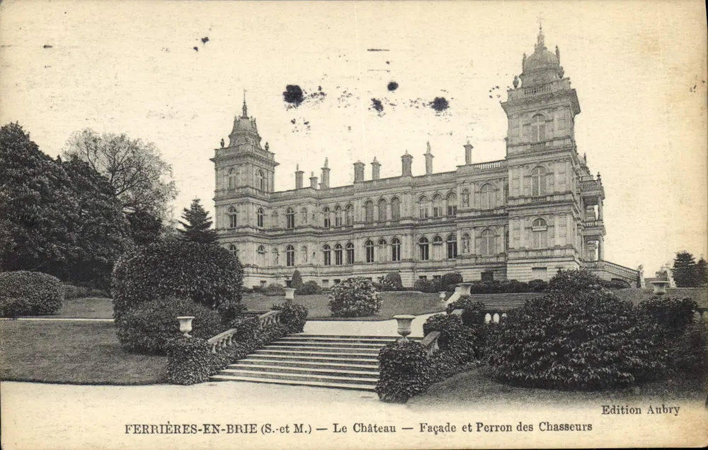 Ferrières-en-Brie — Das Schloss — Fassade und Jägerstiege — Edition Aubry - Vorderseite