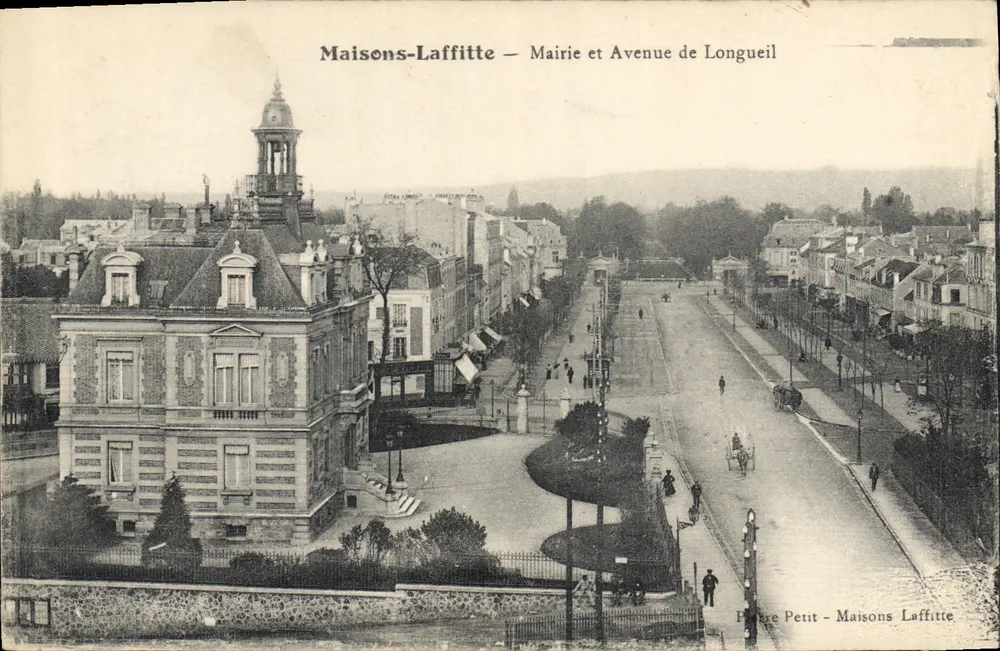 Maison-Laffitte — Mairie et Avenue de Longueil — Éditeur Pierre Petit - Recto