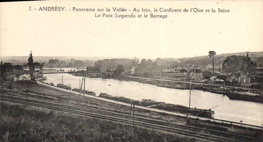 Andrésy - Panorama über das Tal - In der Ferne, der Zusammenfluss der Oise und der Seine, der Hängebrücke und der Staudamm - Vorderseite
