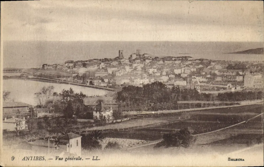 Antibes — Vista geral — Selecta, n°9 - Frente