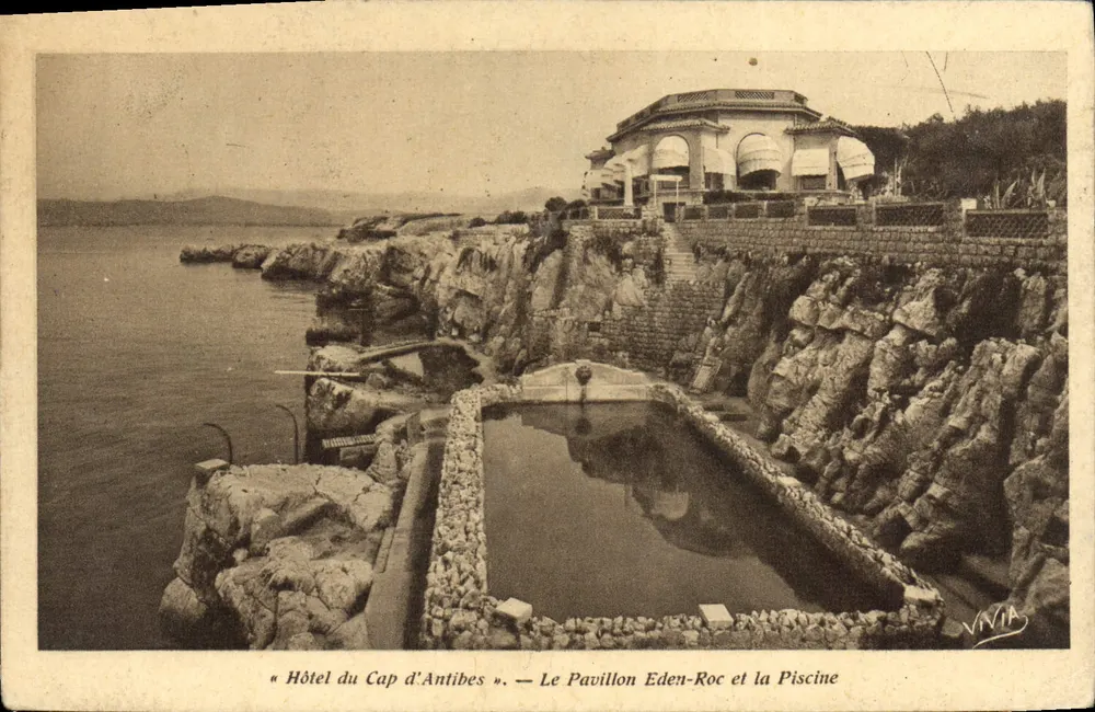 Hôtel du Cap d'Antibes — Der Pavillon Eden-Roc und der Pool — Edition Vivia - Vorderseite