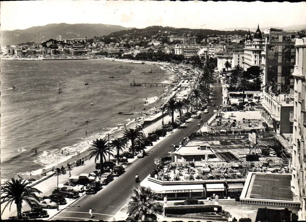 Cannes - La Croisette en het Suquet — Uitgaven FEM.A - Reproductie verboden - Voorkant