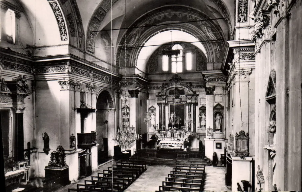 L'Escarenè (A.M.) — Binnenkant van de kerk — Les Éditions « MAI », Nice - Voorkant