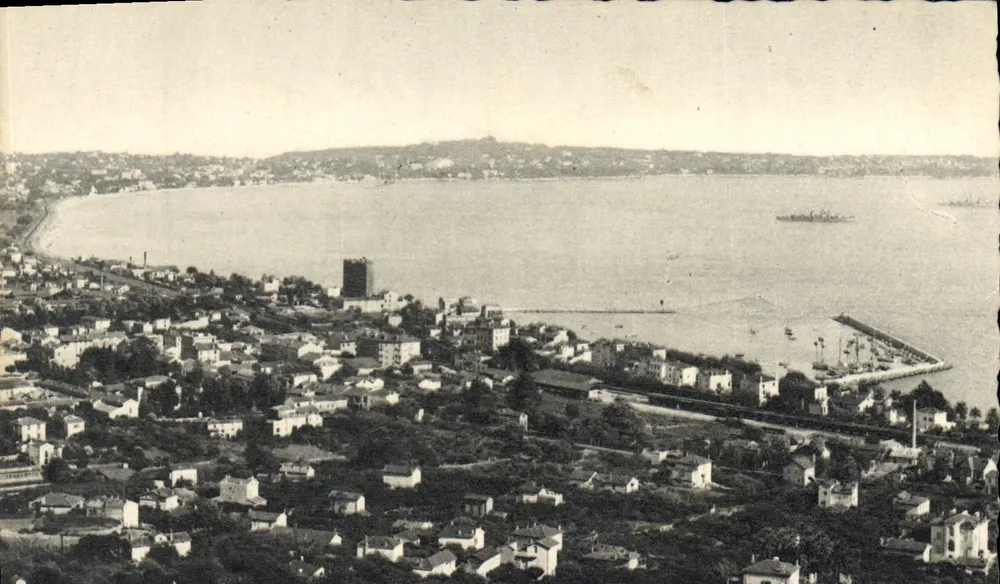 Golfe-Juan — Vista Geral — I.° Des Arts Photomécaniques - Frente
