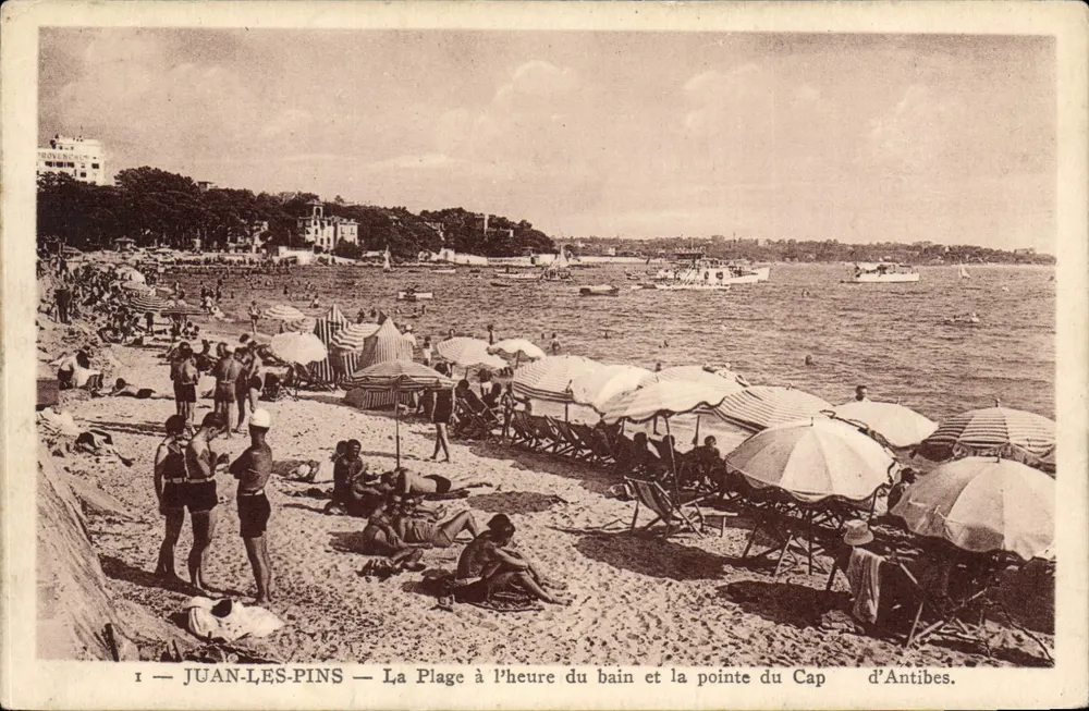 Juan-les-Pins — Die Strand zum Baden und der Punkt des Cap d'Antibes - Vorderseite