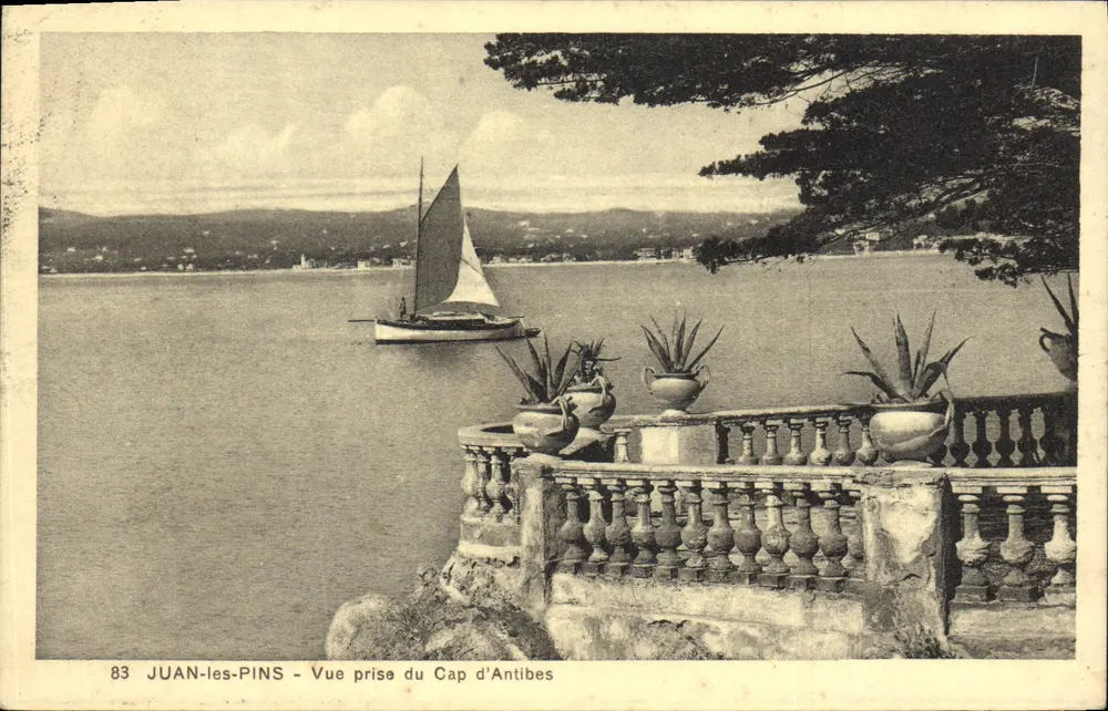 Juan-les-Pins — Blick vom Cap d'Antibes — Edition Brunotis, Nr. 83 - Vorderseite