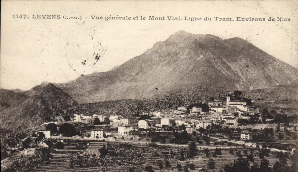 Levens (A.-M.) — Allgemeiner Blick und der Mont Vial. Tramlinie. Umgebung von Nizza - Vorderseite