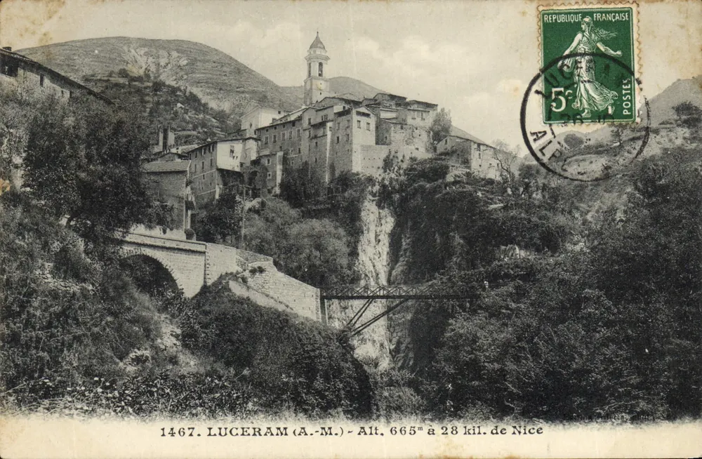 Luceram (A.-M.) — vista do vilarejo e do ponte — Editora GLETTA, NICE, n° 1467 - Frente