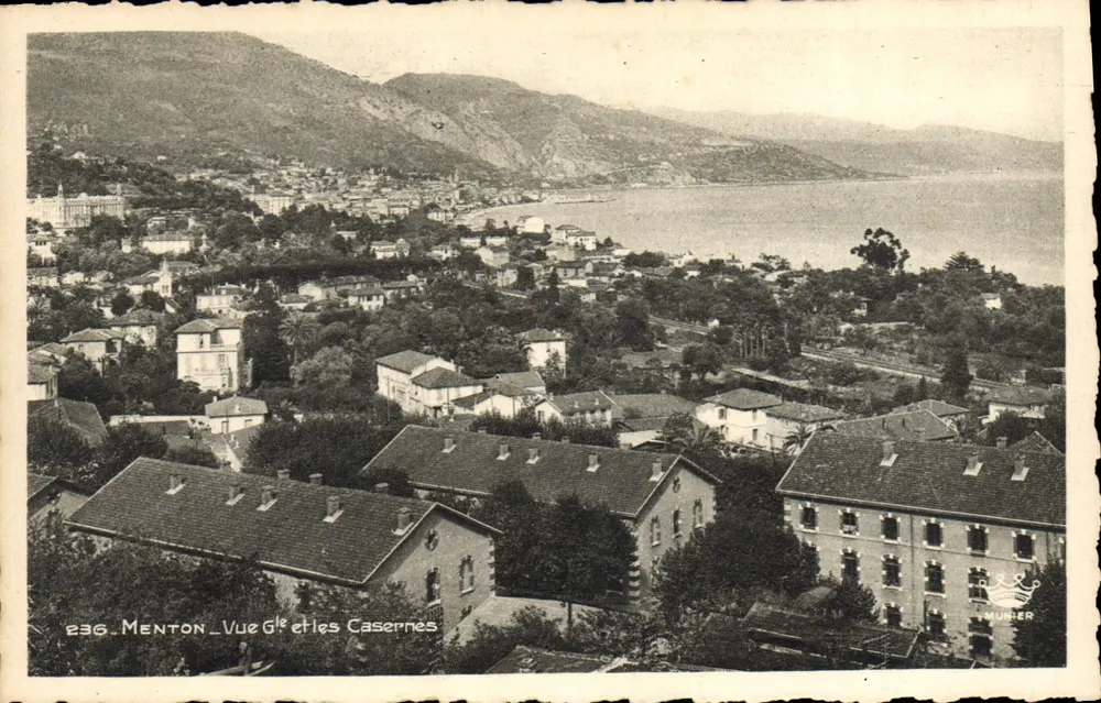 Menton — Vista Geral e as Casernas — Munier - Frente